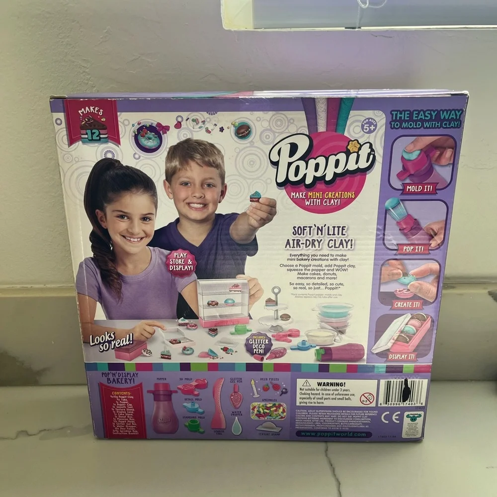 Poppit Pop n Display Bakery By Moose Toys Playset